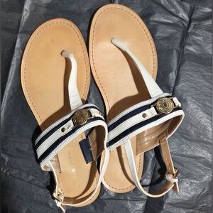 Tommy Hilfiger White and Navy Leather T-Strap Sandals with Gold Accent